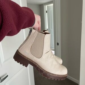 Cream Blowfish Chelsea Boots